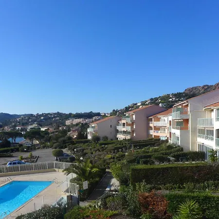아파트 Les Coraux By Interhome Saint-Raphaël