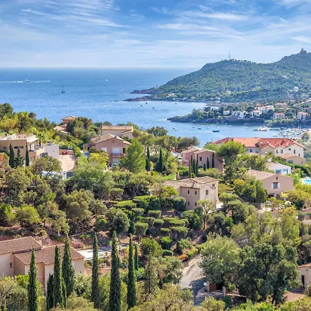 Les Coraux By Interhome Saint-Raphaël