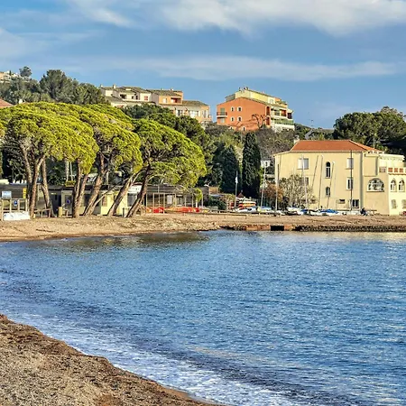 Les Coraux By Interhome Saint-Raphaël